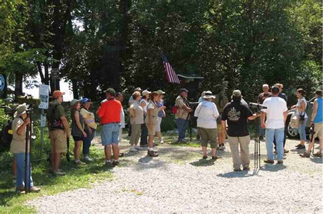 Birding Friends In Ohio 50 Things To Know About Birds In Ohio : Birding In The Buckeye State (50 Things To Know About Birds United States)