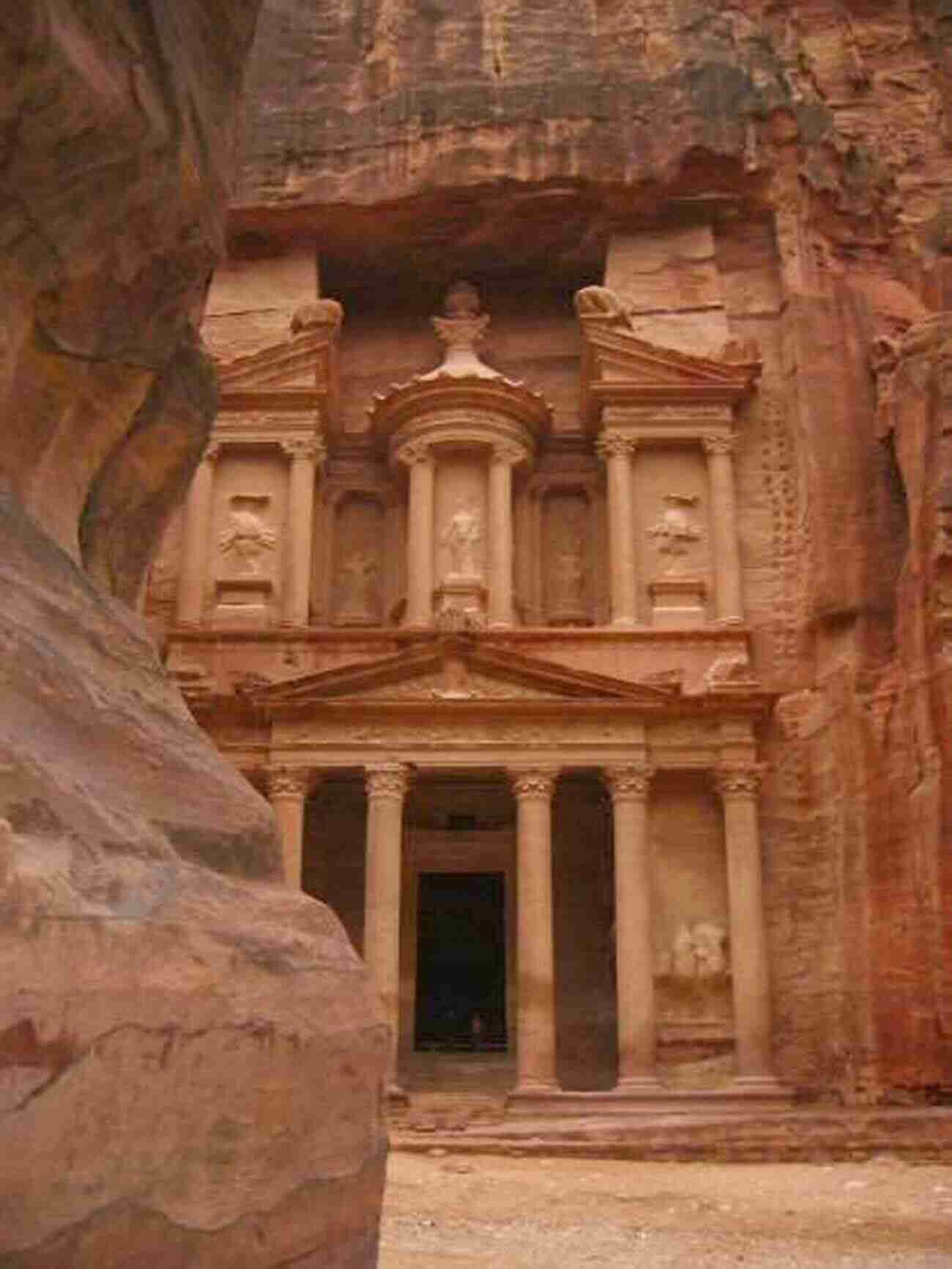 Discover Hidden Treasures In The Ancient City Of Petra, Jordan New Orleans Travel Guide: An Easy Guide To Exploring The Top Attractions Food Places Local Life And Everything You Need To Know