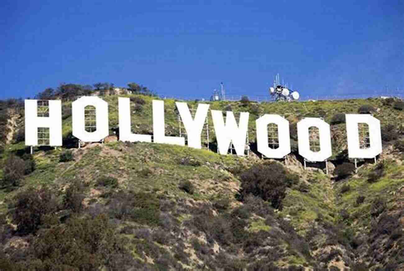 Get A Glimpse Of The Iconic Hollywood Sign On Your Los Angeles Adventure Los Angeles Travel Guide (Unanchor) Los Angeles Highlights 3 Day Itinerary