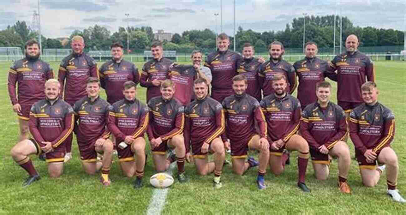 Latchford Albion ARFLC Lifting The Trophy After Their Victory In The 1950 51 Rugby League Challenge When Latchford Albion Made History: The Story Of Latchford Albion ARLFC And Their 1950 51 Rugby League Challenge Cup Campaign (The History Of Latchford Albion ARLFC 1)