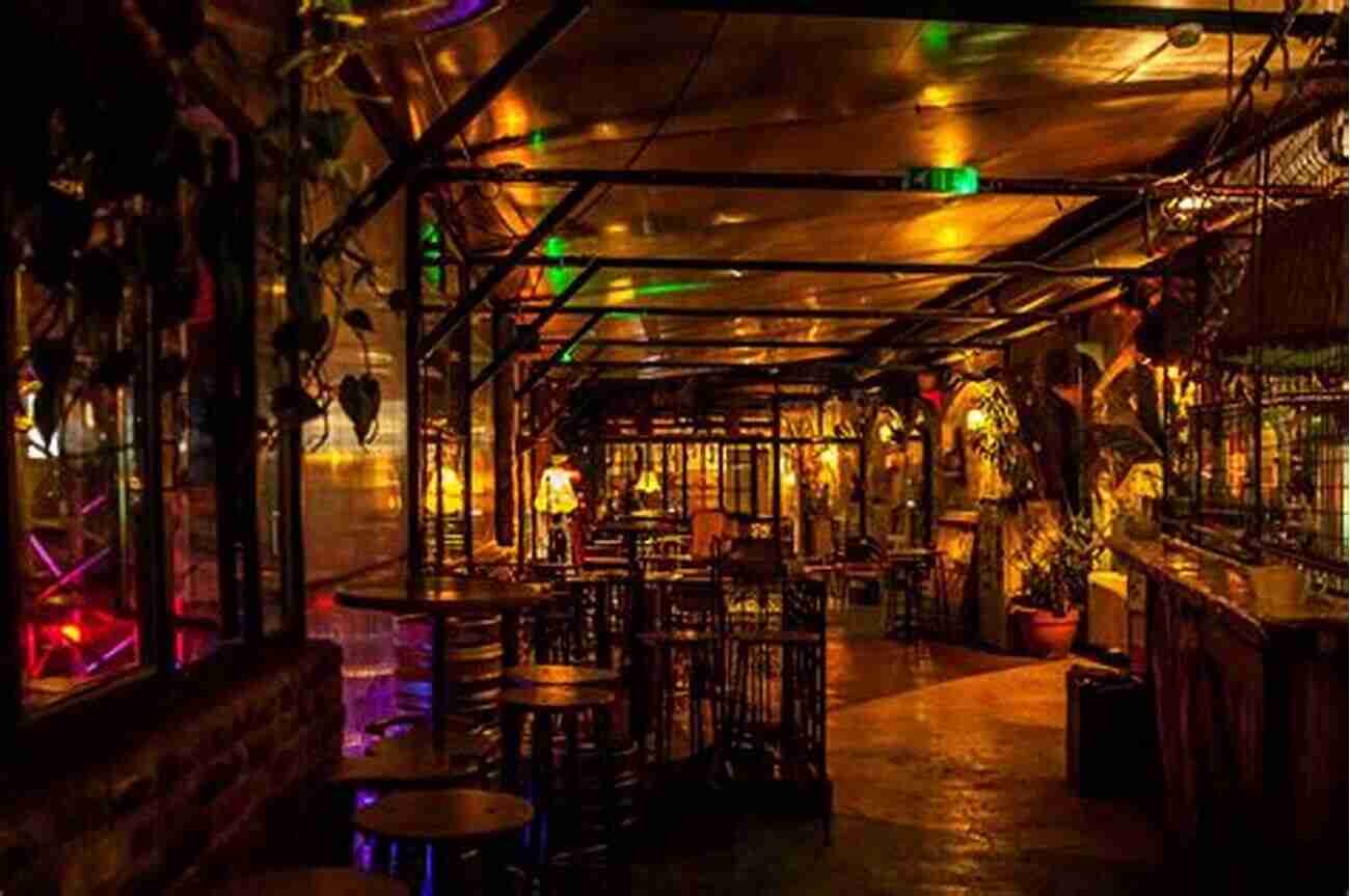 Ruin Bars In Budapest Budapest Travel Guide: What To Do On A Weekend Getaway In Budapest